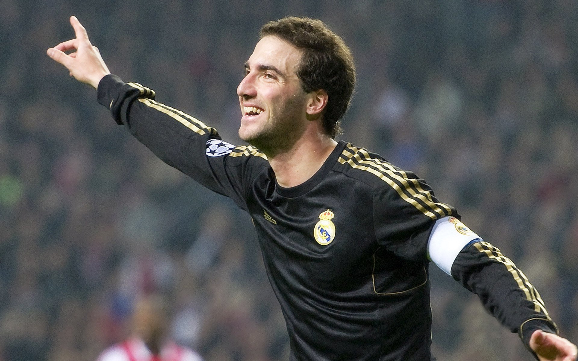 梁靖崑关键制胜，韩国队力克葡萄牙队，一场改写历史的亚洲足球之夜